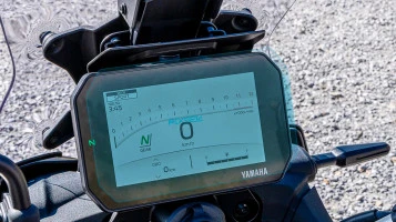 Protector de vidrio templado Pixsel en el velocímetro de la moto YAMAHA TRACER 9 (9 GT, 9 GT +, 9 Y-AMT, 9 GT Y-AMT) 2025 - 9.4“