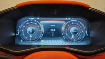 Protector de vidrio templado Pixsel en el panel de instrumentos ASTON MARTIN DBX707 - 12.2“ 2025 -