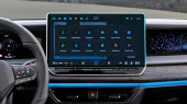 Protector de vidrio templado Pixsel en el monitor VOLKSWAGEN TAYRON - 16“ 2025 -
