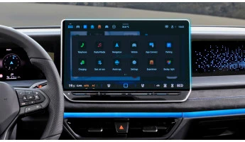 Protector de vidrio templado Pixsel en el monitor VOLKSWAGEN TAYRON - 16“ 2025 -