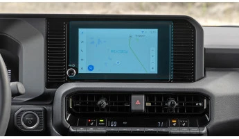 Protector de vidrio templado Pixsel en el monitor TOYOTA PRADO - 10.3“ 2024 -