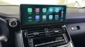 Protector de vidrio templado Pixsel en el monitor TOYOTA LAND CRUISER 300 - 14.2“ 2025 -