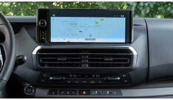 Protector de vidrio templado Pixsel en el monitor TOYOTA PROACE - 11“ 2024 -