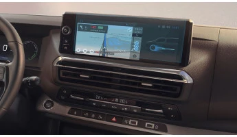 Protector de vidrio templado Pixsel en el monitor PEUGEOT TRAVELLER - 11“ 2024 -