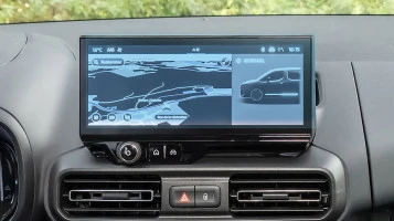 Protector de vidrio templado Pixsel en el monitor CITROEN BERLINGO - 11.1“ 2024 -