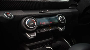 Protector de vidrio templado Pixsel para el control del clima KIA STONIC - 4.6“ 2022 -