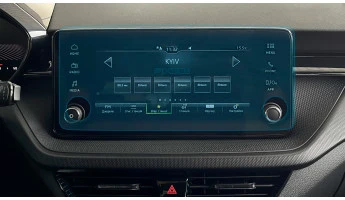 Protector de vidrio templado Pixsel en el monitor SKODA FABIA - 12.5“ 2021 -