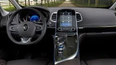 Protector de vidrio templado Pixsel en el monitor RENAULT ESPACE - 8.6“ 2015 - 2023