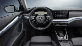 Protector de vidrio templado Pixsel en el monitor SKODA OCTAVIA - 13.4“ 2024 -