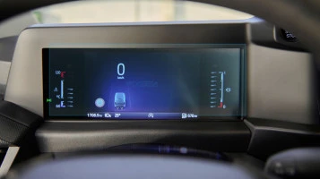 Protector de vidrio templado Pixsel en el panel de instrumentos FORD TOURNEO / TRANSIT CUSTOM - 12.2“ 2023 -