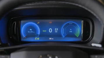 Protector de vidrio templado Pixsel en el panel de instrumentos TOYOTA PROACE CITY / CITY VERSO - 9.8“ 2024 -