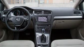 Protector de vidrio templado Pixsel en el monitor VOLKSWAGEN E-GOLF - 6.5“ 2014 - 2016