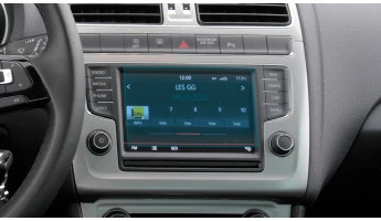 Protector de vidrio templado Pixsel en el monitor VOLKSWAGEN POLO - 6.5“ 2014 - 2017