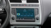 Protector de vidrio templado Pixsel en el monitor VOLKSWAGEN POLO - 6.5“ 2014 - 2017