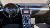 Protector de vidrio templado Pixsel en el monitor VOLKSWAGEN PASSAT - 6.5“ 2019 - 2022 (B8)