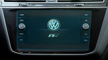 Protector de vidrio templado Pixsel en el monitor VOLKSWAGEN TIGUAN - 10.9“ 2021 - 2023