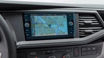 Protector de vidrio templado Pixsel en el monitor VOLKSWAGEN TRANSPORTER - 10.8“ 2021 - 2024