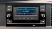 Protector de vidrio templado Pixsel en el monitor VOLKSWAGEN TRANSPORTER - 4.6“ 2021 - 2024