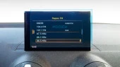 Protector de vidrio templado Pixsel en el monitor AUDI Q2 - 7.8“ 2016 - 2024