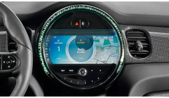 Protector de vidrio templado Pixsel en el monitor MINI COOPER - 8.9“ 2020 - 2023