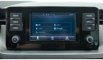 Protector de vidrio templado Pixsel en el monitor SKODA KAMIQ - 6.5“ 2023 -