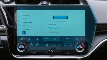 Protector de vidrio templado Pixsel en el monitor LEXUS RZ - 16.3“ 2023 -