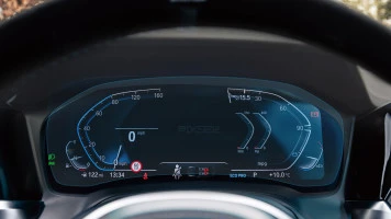 Protector de vidrio templado Pixsel en el panel de instrumentos BMW 2 / M2 - 14“ 2021 - 2022 (G42, F87, F44)