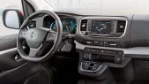 Protector de vidrio templado Pixsel en el monitor OPEL ZAFIRA LIFE - 6.9“ 2019 - 2023