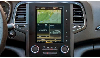 Protector de vidrio templado Pixsel en el monitor RENAULT MEGANE - 8.6“ 2016 - 2022