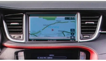 Protector de vidrio templado Pixsel en el monitor INFINITI QX55 - 8.1“ 2021 -