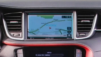 Protector de vidrio templado Pixsel en el monitor INFINITI QX55 - 8.1“ 2021 -