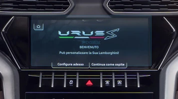 Protector de vidrio templado Pixsel en el monitor LAMBORGHINI URUS - 10.2“ 2018 - 2023