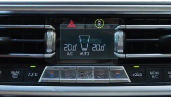 Protector de vidrio templado Pixsel para el control del clima BMW X4 - 2.9“ 2022 - (G02)