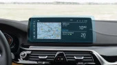 Protector de vidrio templado Pixsel en el monitor BMW 5 / M5 - 14.7“ 2020 - 2023 (G30, G31, G38, F90)