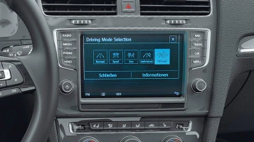 Protector de vidrio templado Pixsel en el monitor VOLKSWAGEN GOLF - 8“ 2013 - 2017