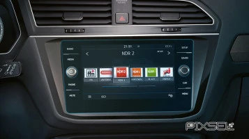 Protector de vidrio templado Pixsel en el monitor VOLKSWAGEN TIGUAN - 10.9“ 2017 - 2018