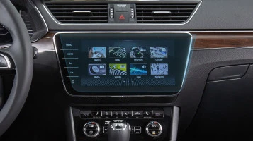 Protector de vidrio templado Pixsel en el monitor SKODA SUPERB - 13.2“ 2019 - 2024