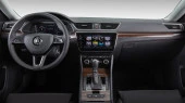 Protector de vidrio templado Pixsel en el monitor SKODA SUPERB - 13.2“ 2019 - 2024