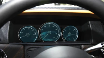 Protector de vidrio templado Pixsel en el panel de instrumentos ROLLS ROYCE CULLINAN - 11“ 2018 - 2024