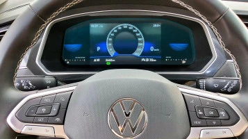 Protector de vidrio templado Pixsel en el panel de instrumentos VOLKSWAGEN TIGUAN - 13.1“ 2021 - 2023