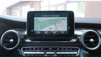 Protector de vidrio templado Pixsel en el monitor MERCEDES BENZ V-CLASS - 6.9“ 2014 - 2023