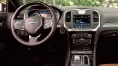 Protector de vidrio templado Pixsel en el monitor CHRYSLER 300 - 8.1“ 2014 - 2020
