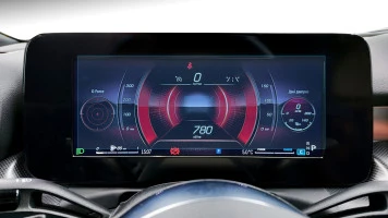 Protector de vidrio templado Pixsel en el panel de instrumentos MERCEDES BENZ C-CLASS - 10.2“ 2021 -