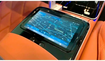 Protector de vidrio templado Pixsel en la tablet MERCEDES BENZ S-CLASS - 8.3“ 2020 -