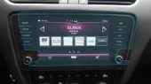 Protector de vidrio templado Pixsel en el monitor SKODA OCTAVIA - 12.2“ 2017 - 2020