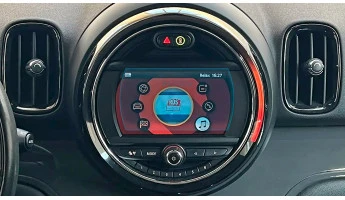 Protector de vidrio templado Pixsel en el monitor MINI COUNTRYMAN - 6.4“ 2017 - 2020
