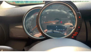 Protector de vidrio templado Pixsel en el panel de instrumentos MINI COOPER - 7.6“ 2020 - 2023