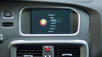 Protector de vidrio templado Pixsel en el monitor VOLVO V40 - 6.8“ 2012 - 2019