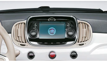 Protector de vidrio templado Pixsel en el monitor FIAT 595 - 5“ 2018 -