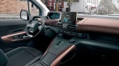 Protector de vidrio templado Pixsel en el panel de instrumentos PEUGEOT RIFTER - 10“ 2024 -
